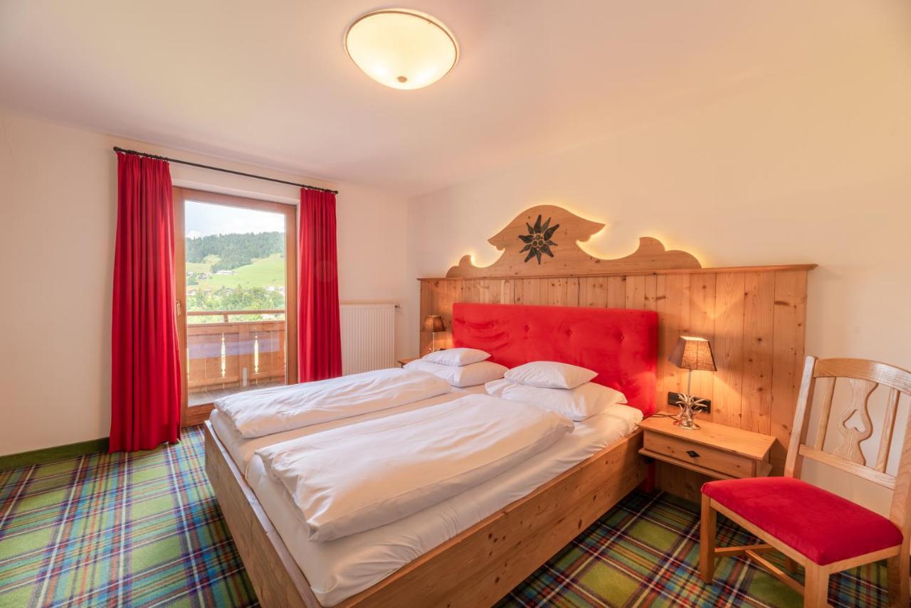 Relais & Chateaux Gut Steinbach Hotel Chalets Spa Reit im Winkl Buitenkant foto