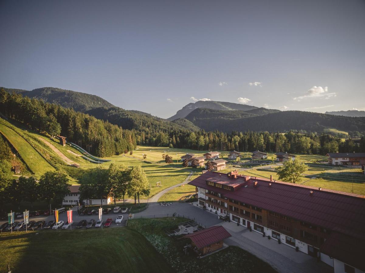 Relais & Chateaux Gut Steinbach Hotel Chalets Spa Reit im Winkl Buitenkant foto